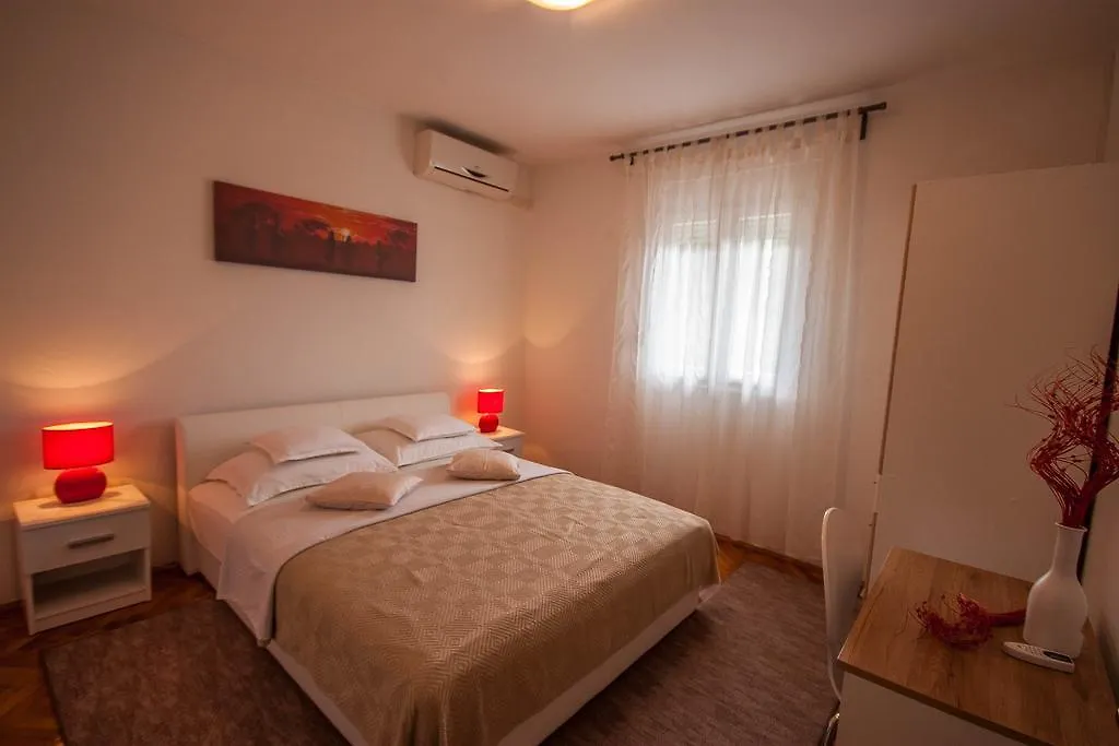 Apartments Kate Zadar 0*,